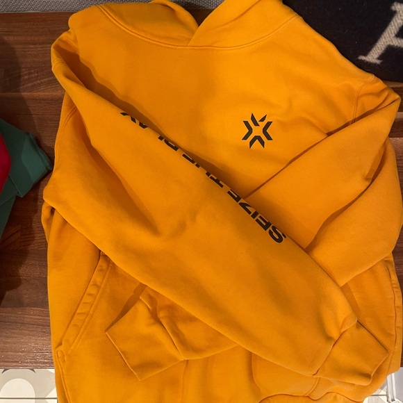 VCT 22 GAME CHANGERS CHAMPIONSHIP // LIMITLESS HOODIE - Picture 4 of 7